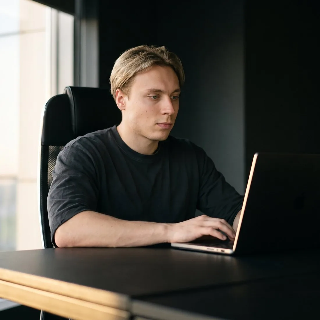 A workplace with a laptop during ongoing campaign management